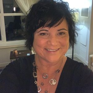 Meet your Posher, Sandra